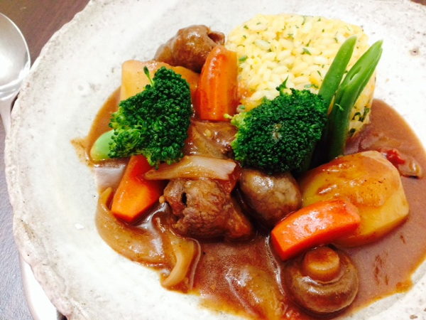 ごろごろ野菜のビーフシチュー