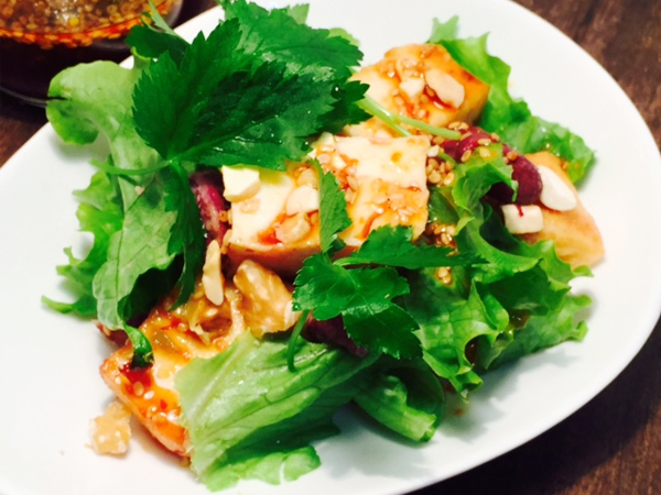 ふかふか厚揚げとキドニービーンズのサラダ